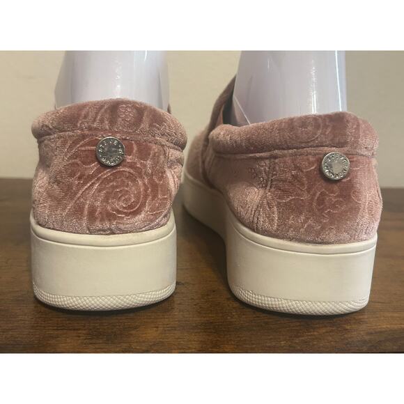 Steve Madden Gills mauve velvet slip-on sneakers Woman's Size 7.5 - Picture 4 of 10